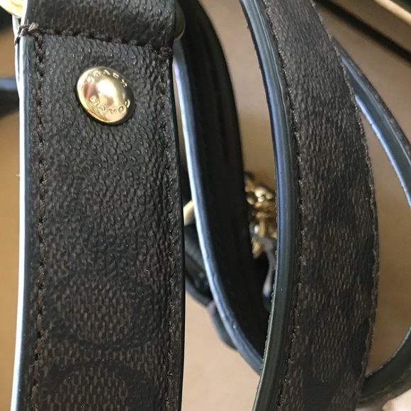 NWT 2 Piece Set: Coach Logo Dog Pet Leash + Collar - Picture 3 of 8